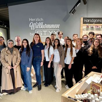 Von der Theorie zur Kostprobe: Praxis-Check der 5EK bei Styx – Kosmetik, Kakao und Controlling